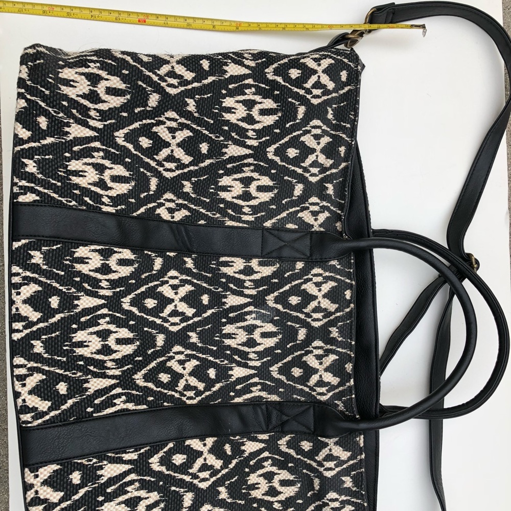 Steve Madden Overnight Weekender bag